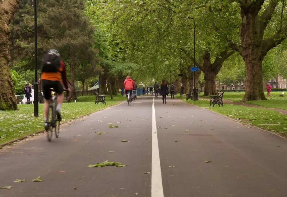 Mobilità sostenibile: pedalare e viaggiare insieme verso il futuro